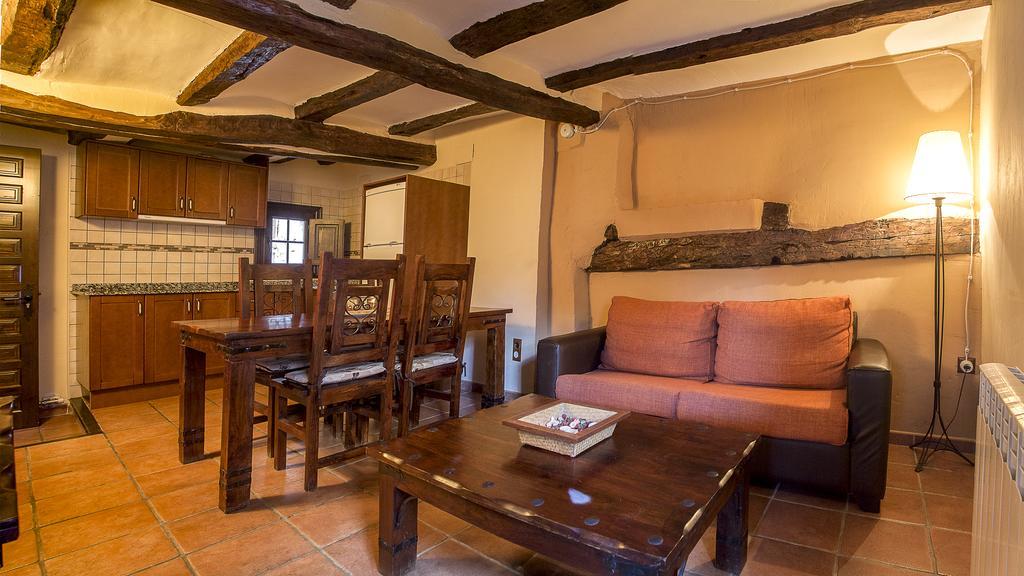 Apartamentos Los Aljezares Gea de Albarracín Exteriör bild