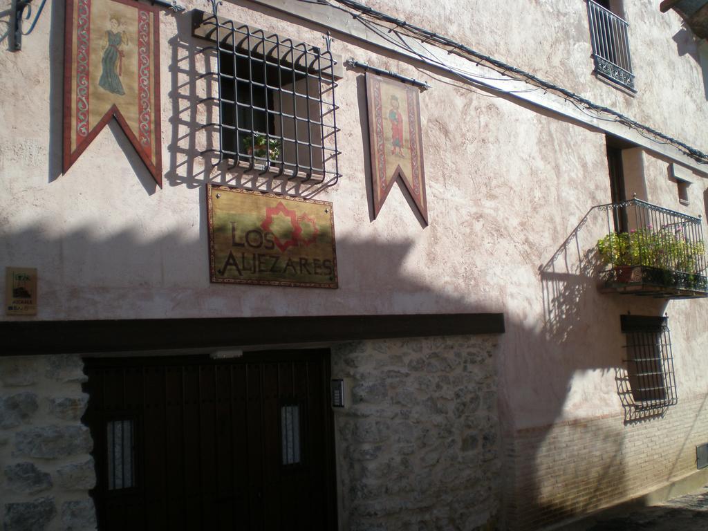 Apartamentos Los Aljezares Gea de Albarracín Exteriör bild